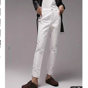 Topshop mom jeans in vintage white in 26P